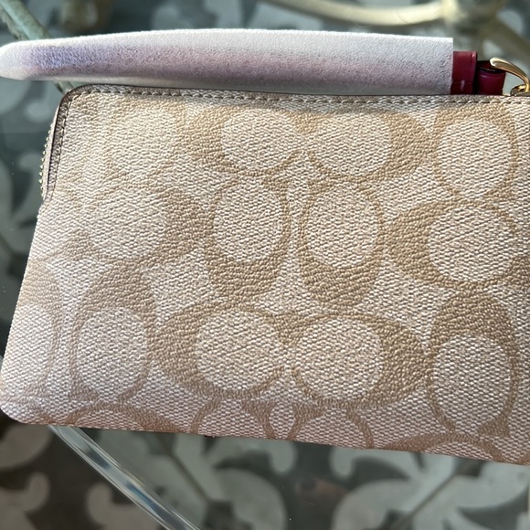 NWT coach wristlet. - Picture 2 of 3